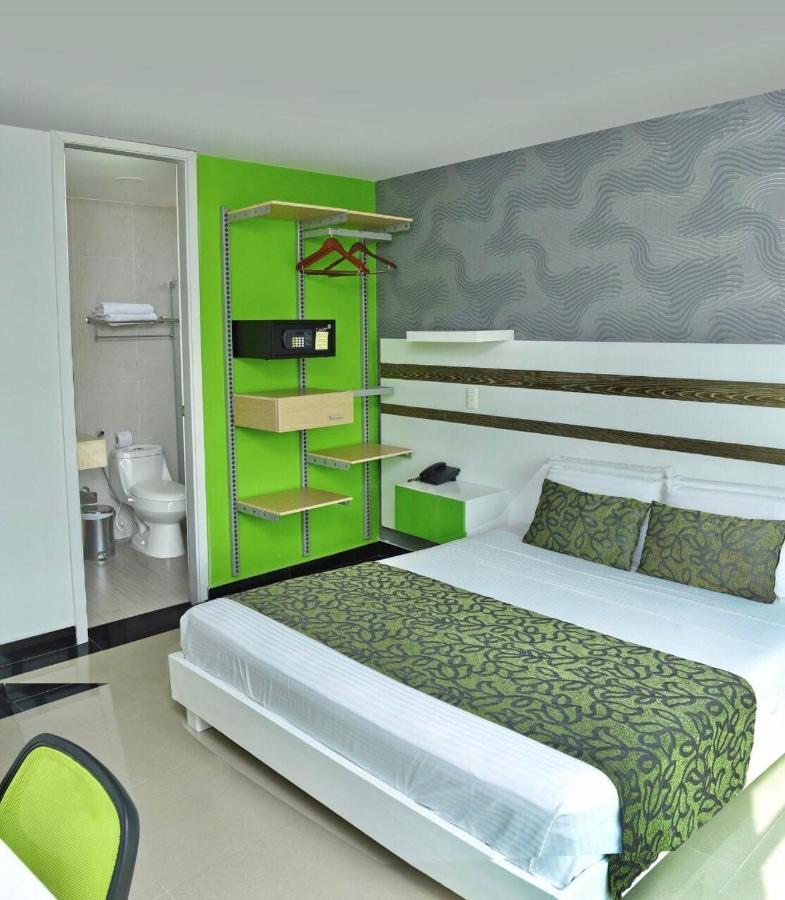 Hotel Genova Prado Баранкила Екстериор снимка