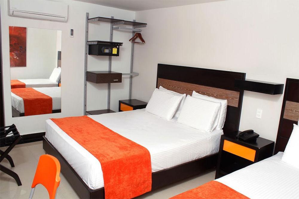 Hotel Genova Prado Баранкила Екстериор снимка