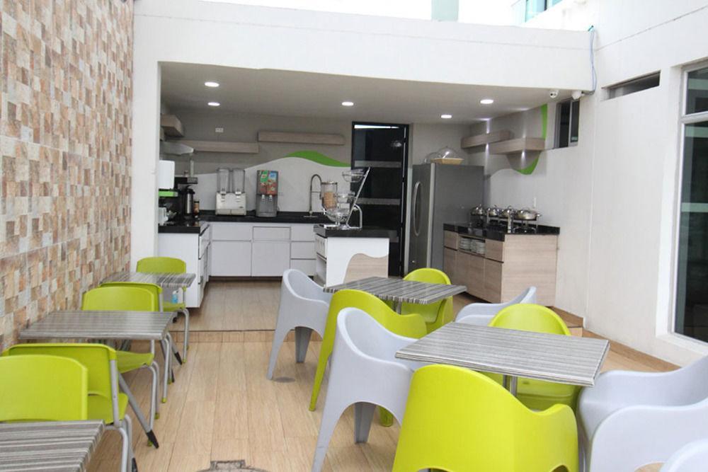 Hotel Genova Prado Баранкила Екстериор снимка