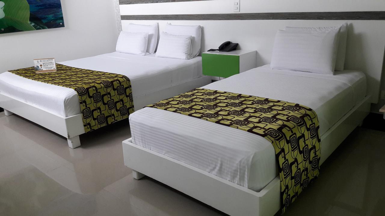 Hotel Genova Prado Баранкила Екстериор снимка