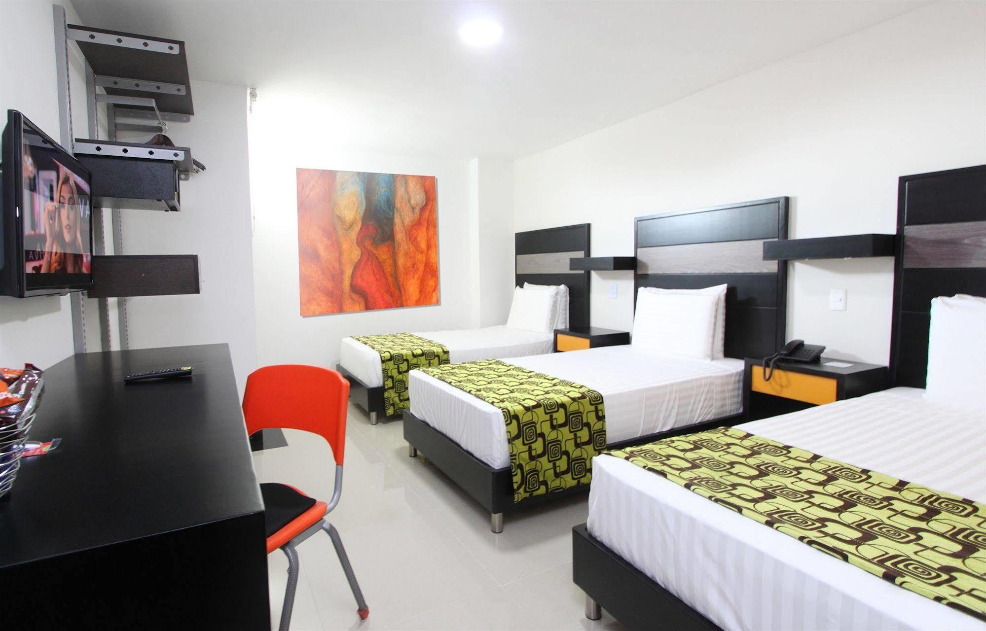 Hotel Genova Prado Баранкила Екстериор снимка