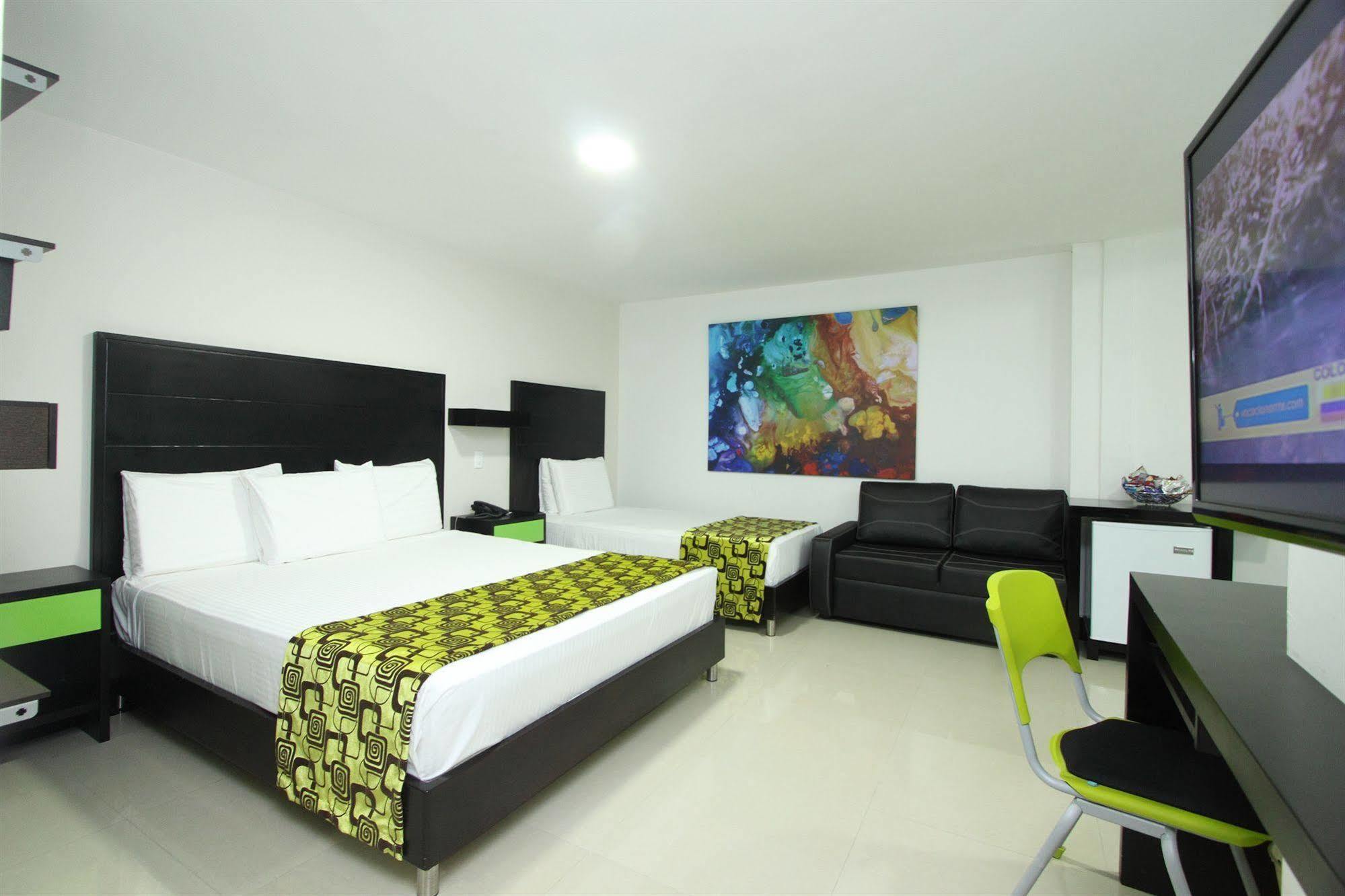 Hotel Genova Prado Баранкила Екстериор снимка