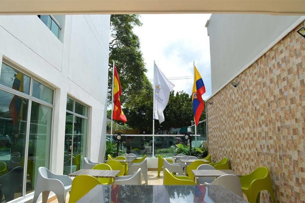 Hotel Genova Prado Баранкила Екстериор снимка